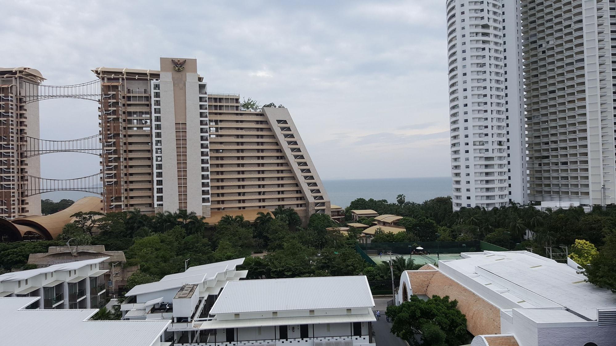 Prima Wongamat - Sha Extra Hotel 4*